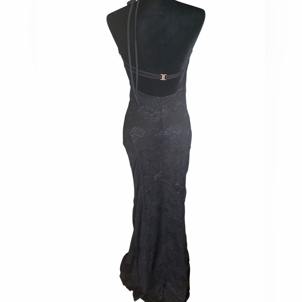 Outcast Francesca Maxi Dress - Picture 4 of 5